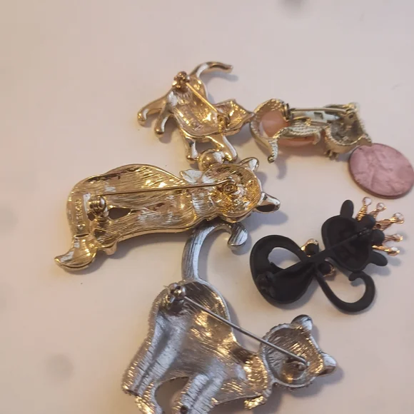 Monet Gold and Black Cat Brooch Set - Picture 7 of 7